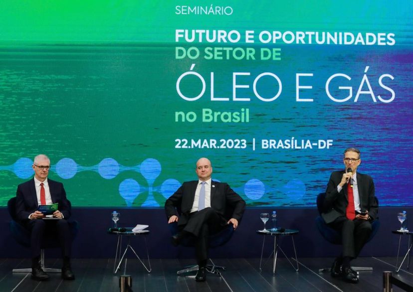 BRASILCOM participa de seminário sobre óleo e gás (março 2023)